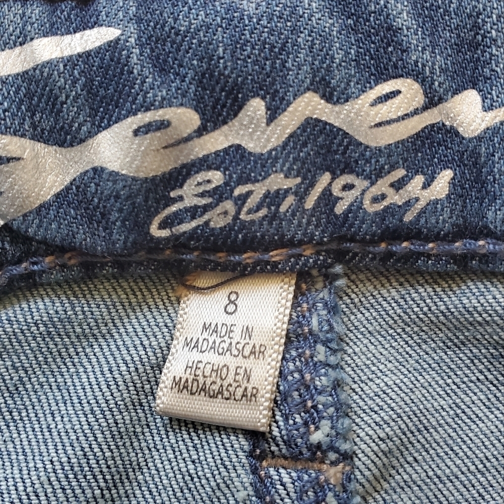 Seven Capri Denim Jeans. Size 8 - Picture 6 of 8